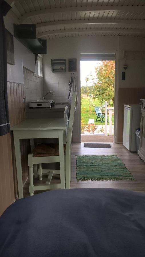 Pipowagen Elsebein Groningen Westerwolde Unieke Ligging Met Eigen Tuin En Vrij Uitzicht Over Veld Naar Natuurgebied Onstwedde Extérieur photo