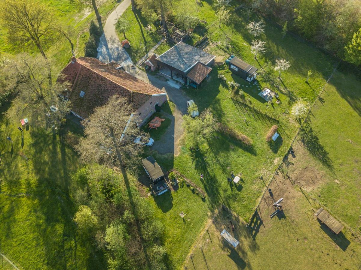 Pipowagen Elsebein Groningen Westerwolde Unieke Ligging Met Eigen Tuin En Vrij Uitzicht Over Veld Naar Natuurgebied Onstwedde Extérieur photo
